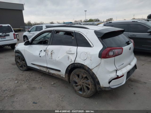 KNDCC3LC8H5069402 KIA NIRO EX