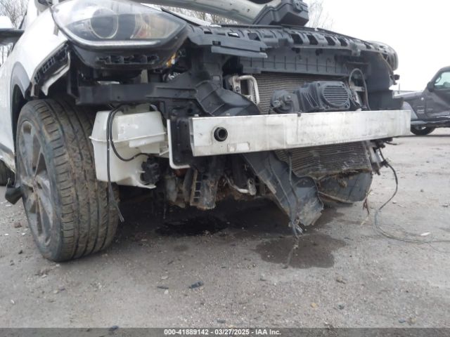 KNDCC3LC8H5069402 KIA NIRO EX