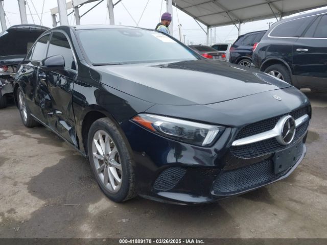 2019 MERCEDES-BENZ A 220 WDD3G4EB3KW027435
