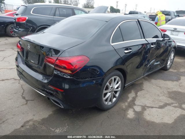 2019 MERCEDES-BENZ A 220 WDD3G4EB3KW027435 Photo 3