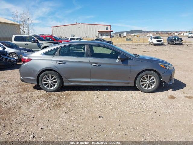 5NPE24AF6KH743102 Hyundai SONATA SE