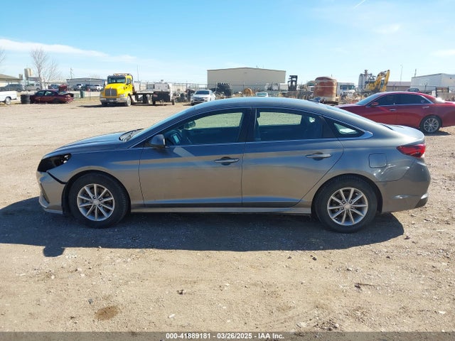 5NPE24AF6KH743102 Hyundai SONATA SE