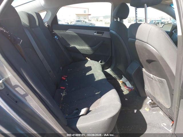 5NPE24AF6KH743102 Hyundai SONATA SE