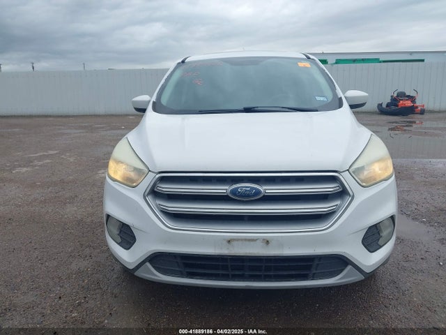 1FMCU0G94HUA24887 Ford ESCAPE SE