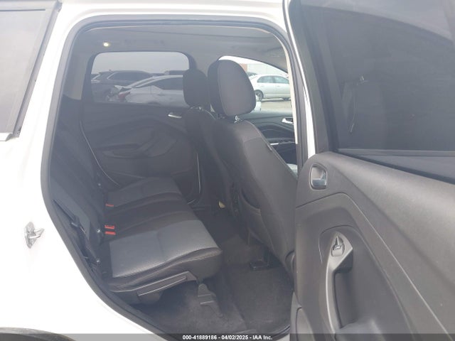 1FMCU0G94HUA24887 Ford ESCAPE SE