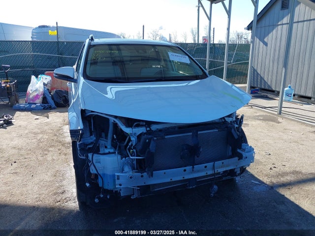JTMWFREV5JJ741922 Toyota Rav4 Xle
