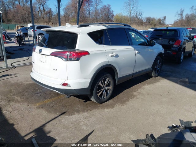 JTMWFREV5JJ741922 Toyota Rav4 Xle