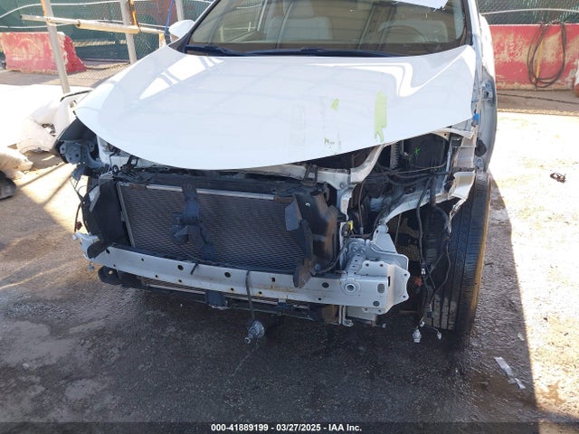 JTMWFREV5JJ741922 Toyota Rav4 Xle