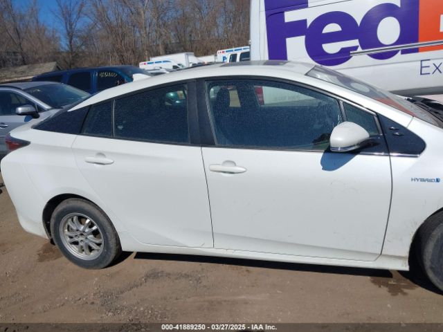 JTDKARFU5G3017146 Toyota Prius Four