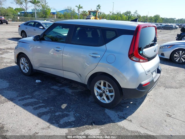 KNDJ23AU5M7770614 KIA SOUL S