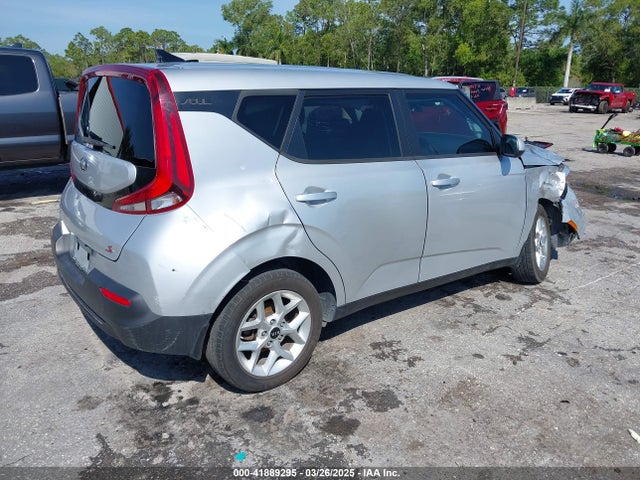 KNDJ23AU5M7770614 KIA SOUL S