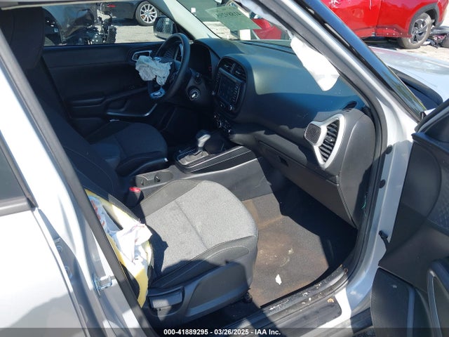 KNDJ23AU5M7770614 KIA SOUL S