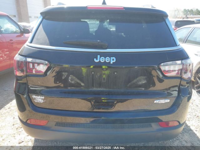 3C4NJCBB4MT532251 Jeep Compass Latitude Fwd