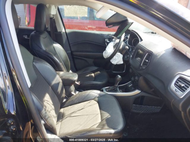 3C4NJCBB4MT532251 Jeep Compass Latitude Fwd