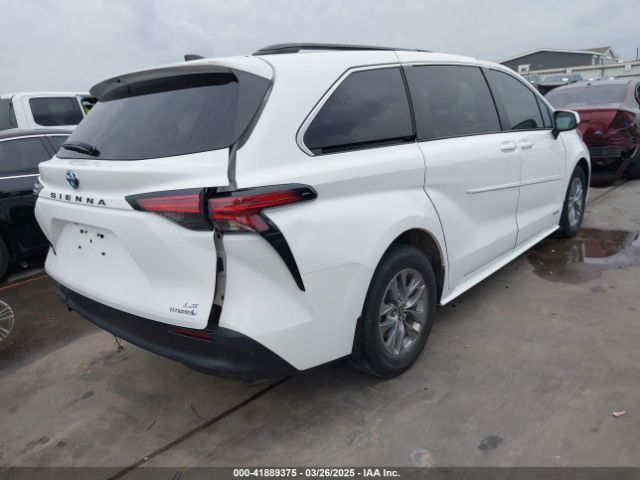5TDKRKEC9MS056647 Toyota SIENNA LE