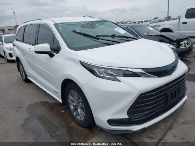 5TDKRKEC9MS056647 Toyota SIENNA LE