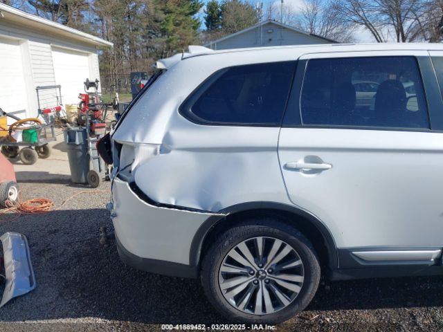 JA4AD3A37KZ030611 Mitsubishi Outlander Se