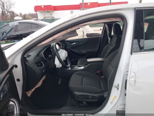 2020 CHEVROLET MALIBU 1G1ZG5STXLF112693 Photo 4