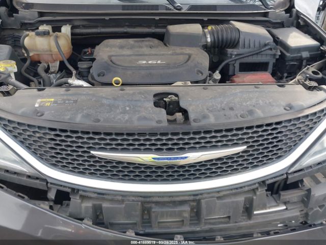 2C4RC1EG9JR234929 Chrysler Pacifica Touring L Plus