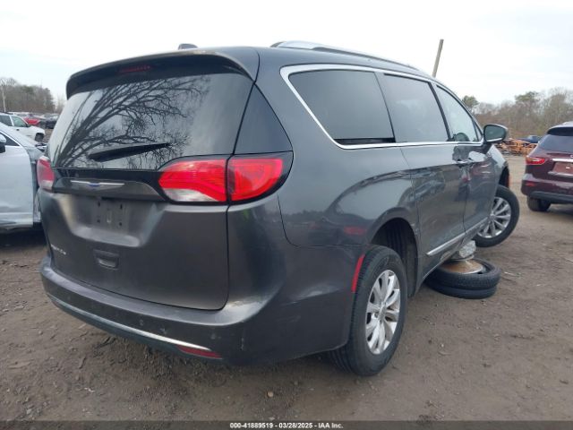 2C4RC1EG9JR234929 Chrysler Pacifica Touring L Plus