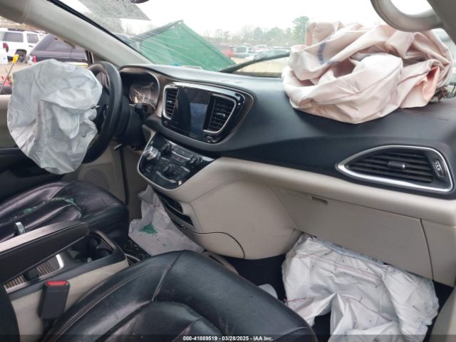 2C4RC1EG9JR234929 Chrysler Pacifica Touring L Plus