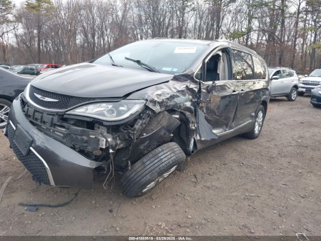 2C4RC1EG9JR234929 Chrysler Pacifica Touring L Plus