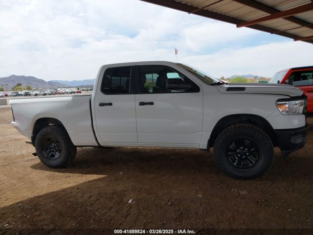 1C6SRFCT4KN612951 RAM 1500 Tradesman  4x4 6'4 Box