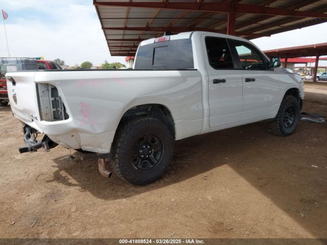 1C6SRFCT4KN612951 RAM 1500 Tradesman  4x4 6'4 Box