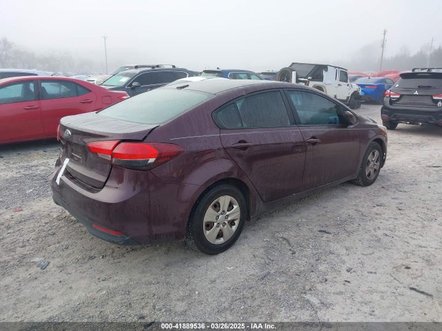 3KPFK4A7XHE118082 KIA FORTE LX
