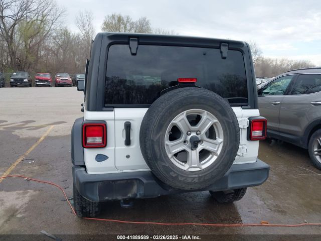 1C4HJXDN3JW142453 Jeep Wrangler Unlimited Sport S 4x4