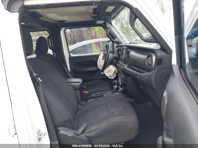 1C4HJXDN3JW142453 Jeep Wrangler Unlimited Sport S 4x4