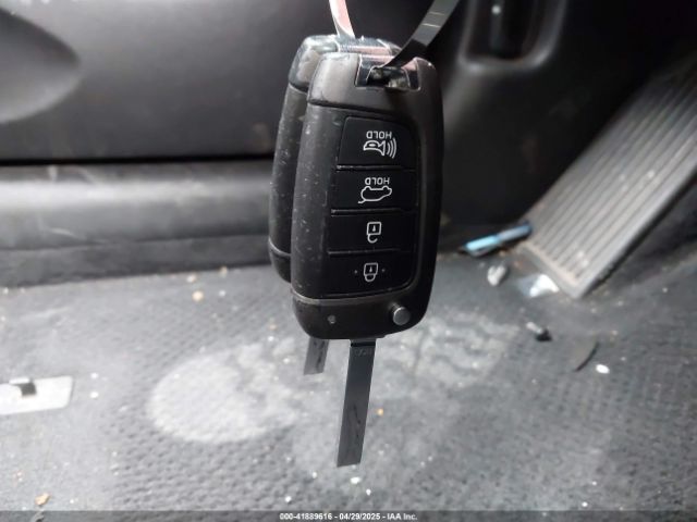 KMHH35LE1JU074547 Hyundai ELANTRA GT