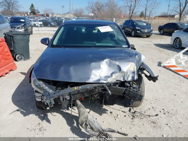 KMHH35LE1JU074547 Hyundai ELANTRA GT