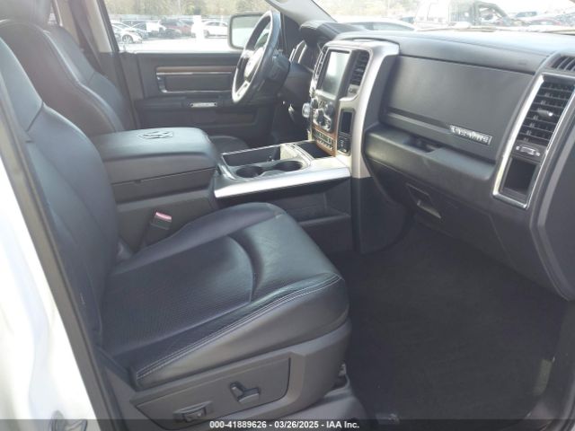 1C6RR6NG9HS556255 RAM 1500 Laramie  4x2 5'7 Box