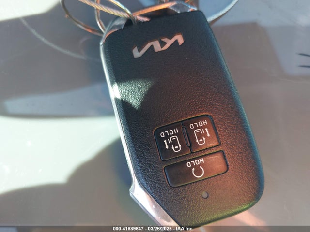 KNDNC5H37R6390534 KIA Carnival Mpv Ex