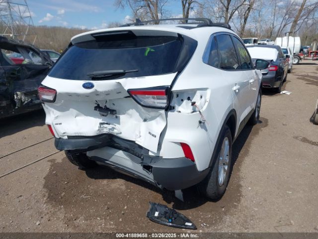 2022 FORD ESCAPE 1FMCU9G67NUB62770 Photo 3