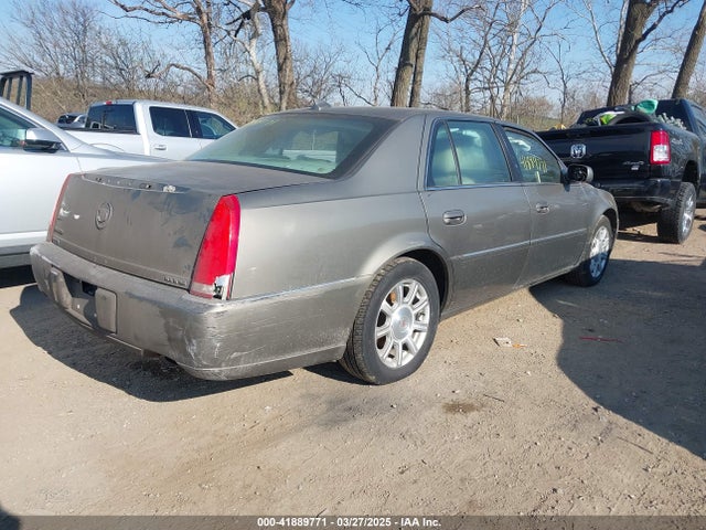 2010 CADILLAC DTS 1G6KA5EY6AU118178 Photo 3