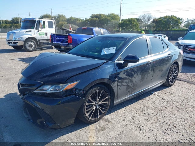 4T1B11HK5JU592499 Toyota CAMRY SE