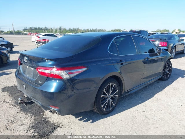 4T1B11HK5JU592499 Toyota CAMRY SE