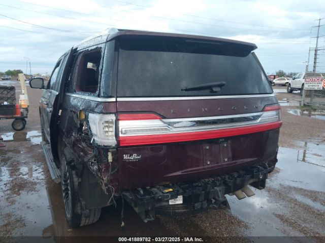 2018 LINCOLN NAVIGATOR 5LMJJ2TT0JEL18765 Photo 2