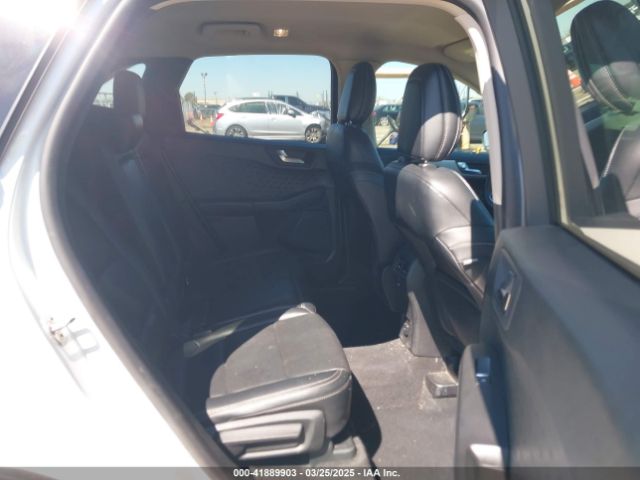 1FMCU0H61LUA40865 Ford ESCAPE SEL