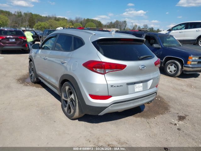 KM8J33AL1JU817635 Hyundai Tucson Sport