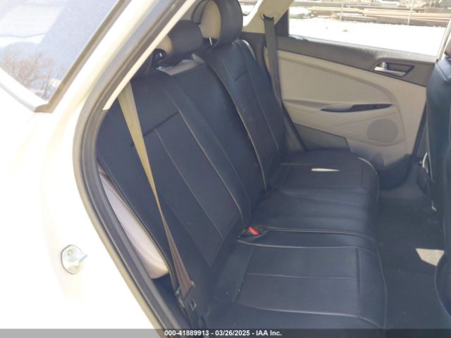 KM8J33AL1JU817635 Hyundai Tucson Sport
