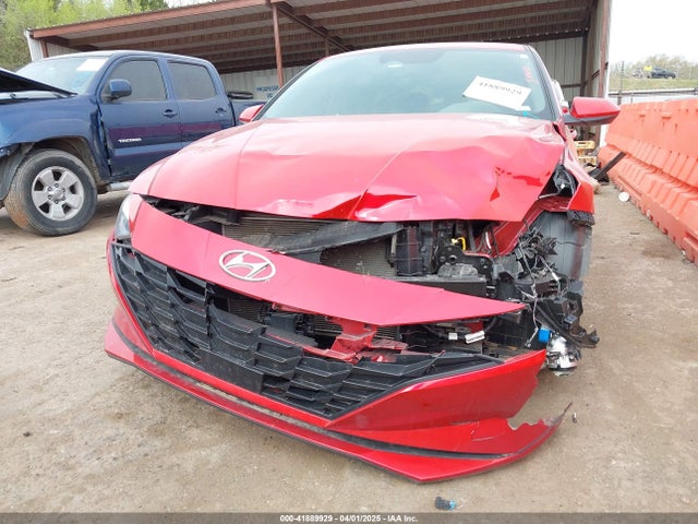 5NPLS4AG0NH077407 Hyundai ELANTRA SEL