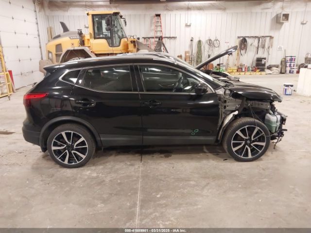 JN1BJ1CR1KW623250 Nissan Rogue Sport Sl