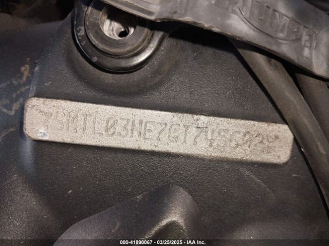 2016 TRIUMPH MOTORCYCLE STREET TRIPLE SMTL03NE7GT745602 Photo 9