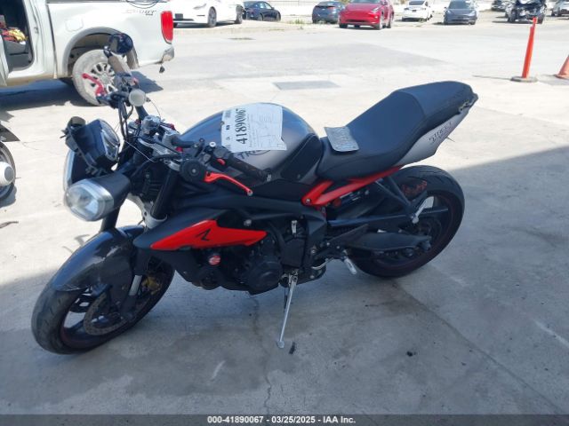 2016 TRIUMPH MOTORCYCLE STREET TRIPLE SMTL03NE7GT745602 Photo 1