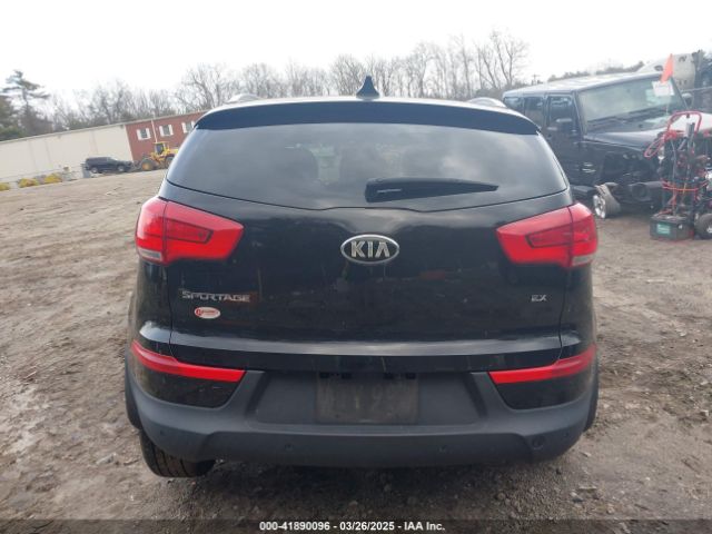KNDPCCAC8G7862061 KIA Sportage Ex