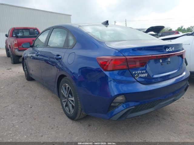 2022 KIA FORTE 3KPF24AD0NE472193 Photo 2