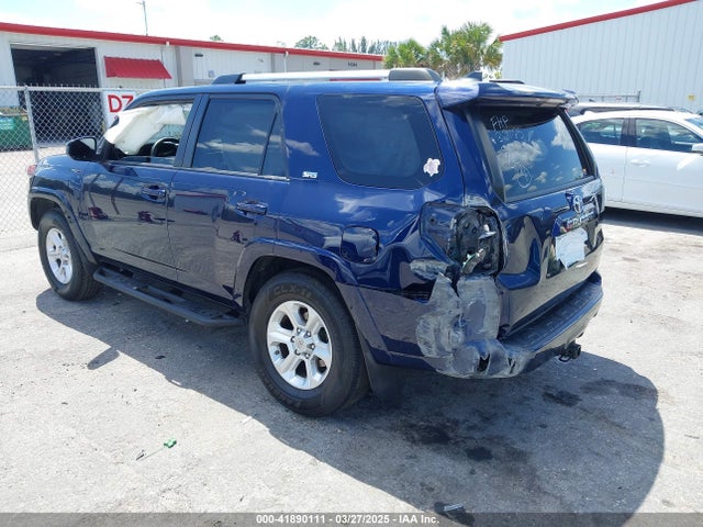 Toyota 4RUNNER SR5 2021 JTEEU5JR7M5238629 Image 3